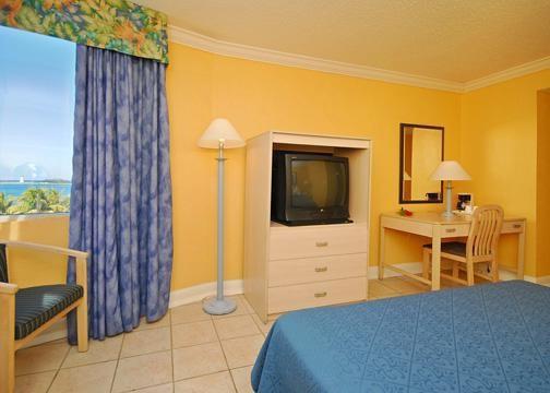 Holiday Inn Express & Suites Нассау Номер фото